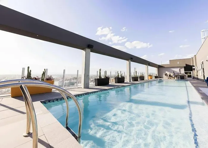 Boulevard Highrise Stu Sky Pool Parking Gym 25 * Phoenix